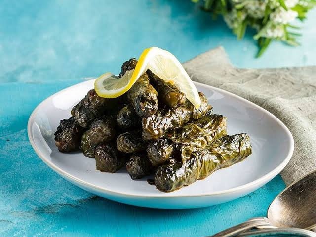 Zeytinyağlı pazı sarması sever misiniz?