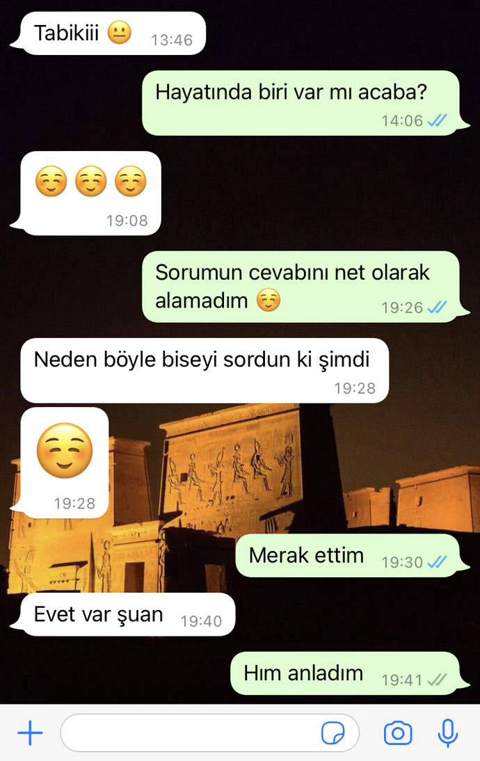 Bu kız sevildiğini duymak mı istedi?