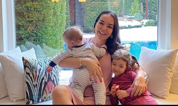 Bengü çocuklarıyla olan fotoğrafını paylaştı. Annelik yakışmış mı?