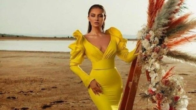 Sahilde olacak bir nikahta nasıl bir elbise giyilir?