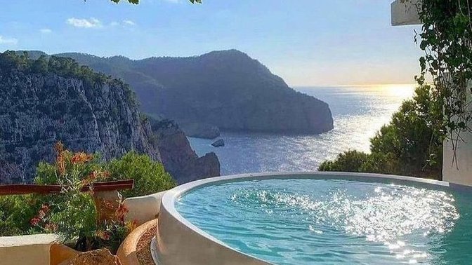 Hafta sonu hangi tatil mekanında uyanmak isterdin?