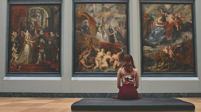 Bir esere sanat eseri diyebilmek için hangi özelliklere sahip olmalı?