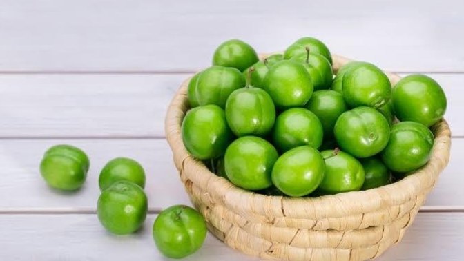 Erik, kilosu 600₺’den satışa sunuldu. Sizce bu yaz meyve alışverişine paramız yetecek mi?