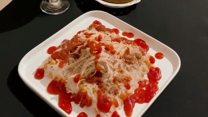 Pilava ketçap/mayonez sıkılır mı?