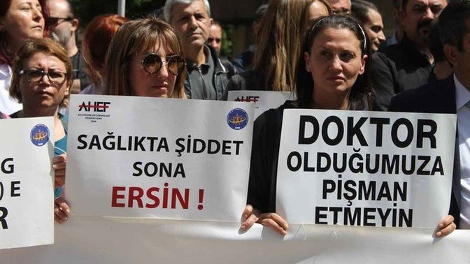 Sizce sağlık çalışanları ülkemizde hak ettiği değeri görüyor mu?