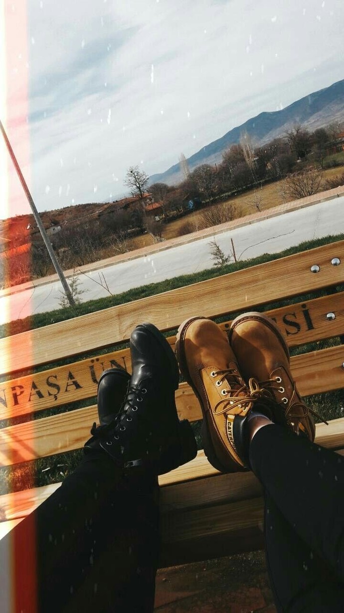 Hafta sonunu aile ile mi yoksa arkadaşlarla geçirmek mi daha keyifli?