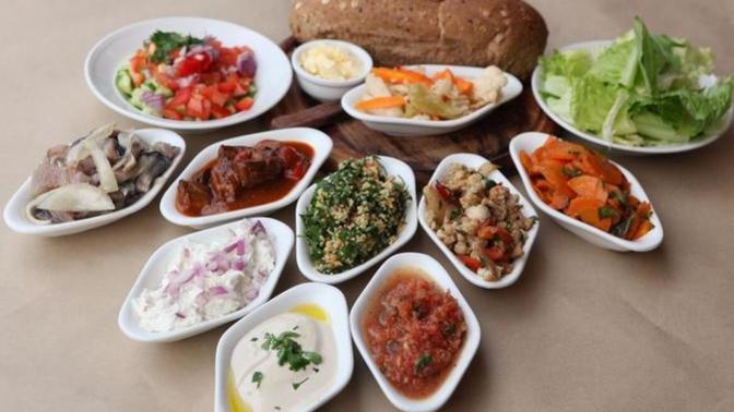 Izgara türü yemeklerin yanında hangi meze çeşitlerini severek tercih ediyorsunuz?