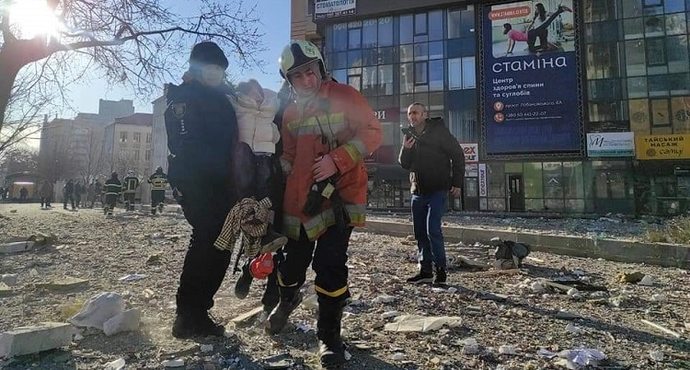 Neymis efendim günde 1 ucak dolusu insan C den ölüyormus 84 milyonluk ülkede cokmu fazla?