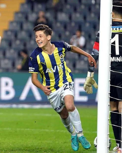 Fenerbahçe - Alanya maçında Arda Gülerin performansını beğendiniz mi?