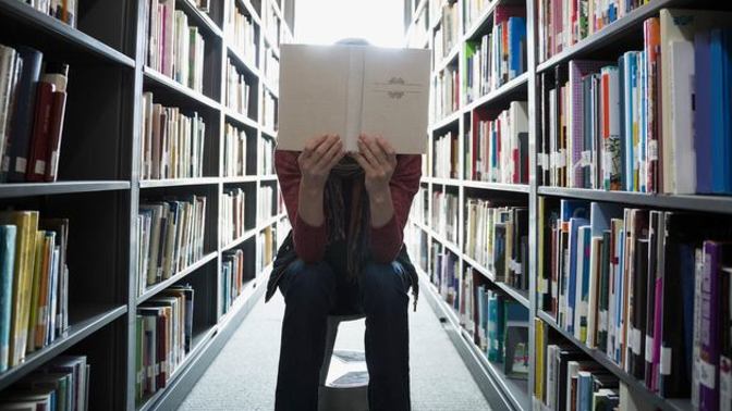 Kütüphaneden kitap alıp okur musunuz?