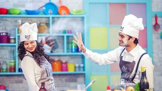 Mutfakta arkadaşınızla yemek yapmak keyifli olabilir mi?