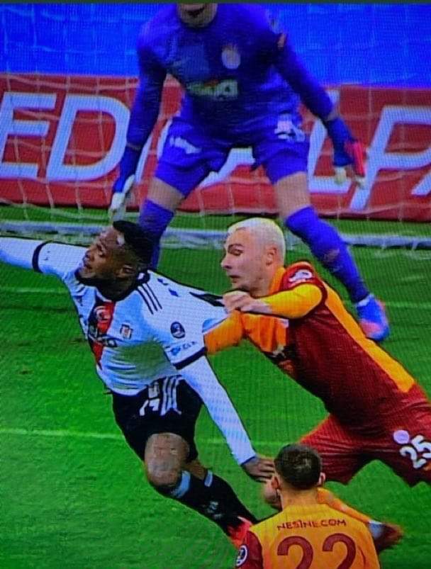 Galatasaray 2 Beşiktaş 1 sizce nasıl bir derbi oldu?