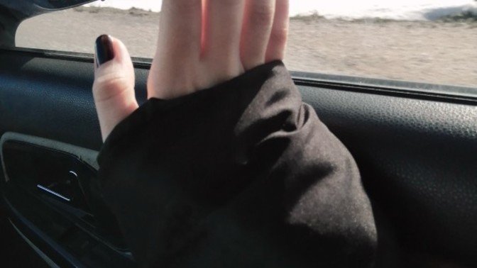Sevgilim sürekli ellerin erkek eli gibi git bakım yap diyor napabilirim ki?