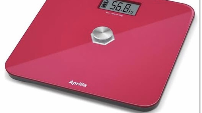 Tartılırken öğlen başka akşam başka çıkıyor arada 3 kilo oynuyor sizede oluyor mu?