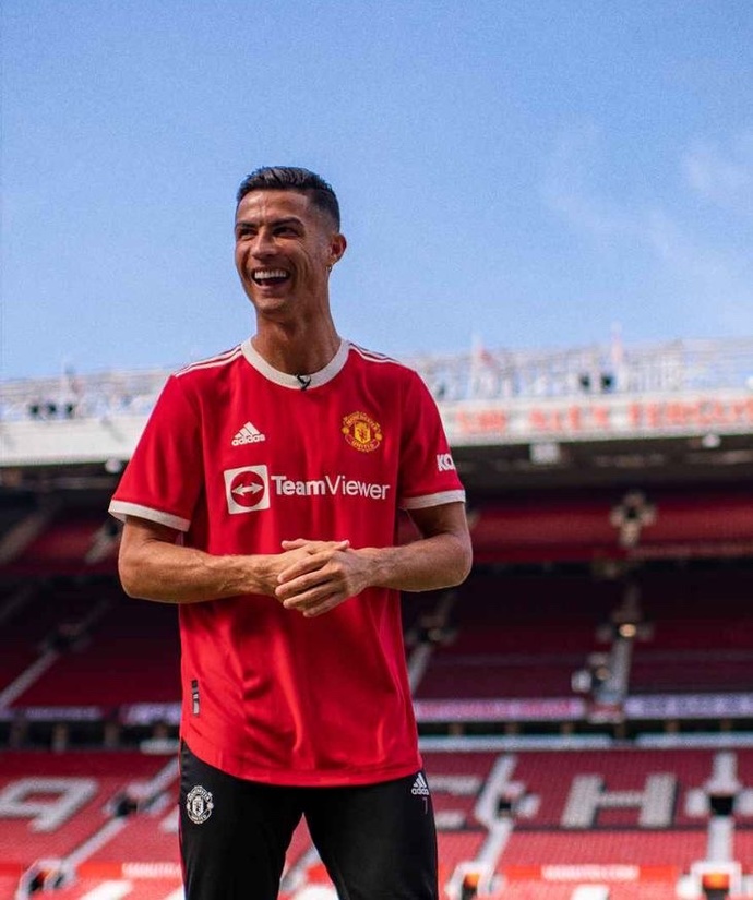 Sizce Ronaldo futbolun en iyisi mi 🐐?