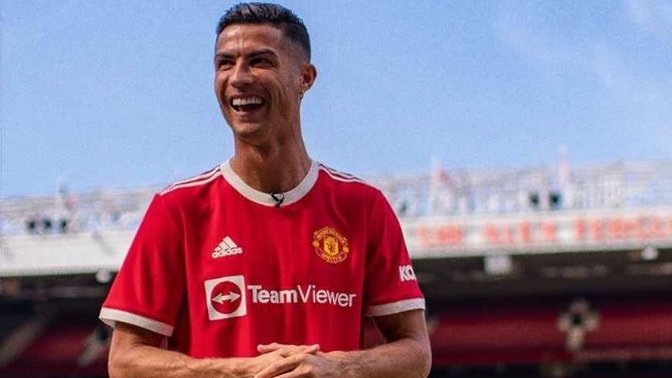 Sizce Ronaldo futbolun en iyisi mi 🐐?