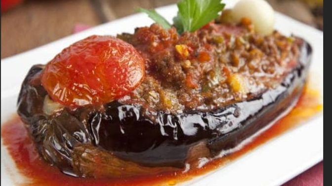 Karnıyarık mı, şakşuka mı?