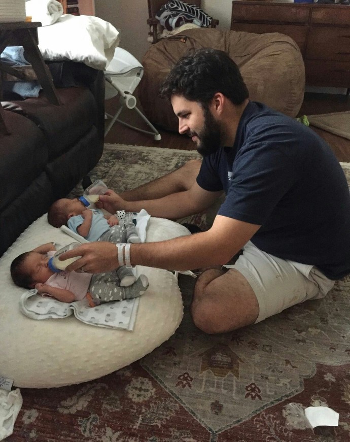 Yenidoğan bebeğin bakımında babanın görevi ne olmalıdır?