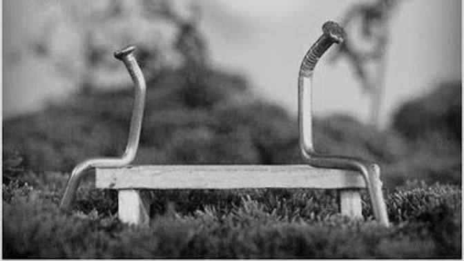 Birini unutabilmek için hayatına başkasını alman senin için avantaj mı yoksa dezavantaj mı?