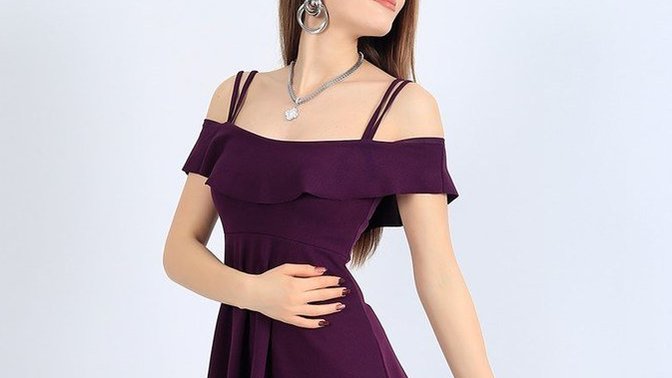 Evet Hanımlar Diyelim Hayatınızın Aşkı Olacağını Düşündüğünüz Adamla İlk Gece Yemeğiniz. Hangi Giyim Tarzını Seçerdiniz?