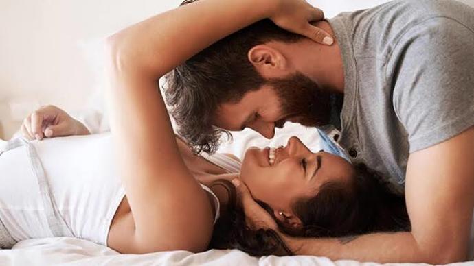 Sevişmek için iç çamaşırı mı olmak zorunda?