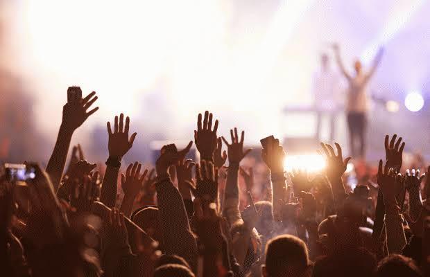 Bir konser için yurt dışına gidecek olsaydınız, kimin konserine gidersiniz?