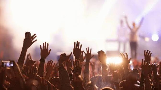 Bir konser için yurt dışına gidecek olsaydınız, kimin konserine gidersiniz?