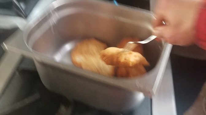 Yemek deyince durmuyorum. Yerim. Senin yemekle aran nasıl?