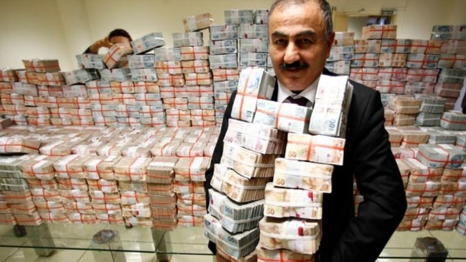 Sevmediğin halde zengin biriyle evlenir miydin?
