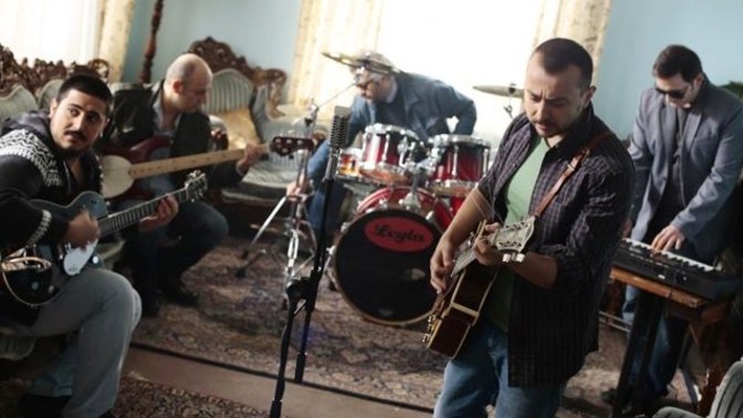 Leyla The Band dinler miydin, favori bir şarkın var mıydı?