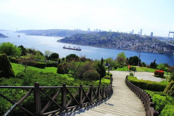 Kar görünce dışarı kendini atanlardan mısın yoksa soğukta ne işim var diyenlerden misin?
