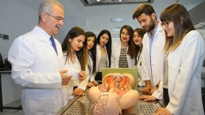 "TıpFakülteleriKapatılsın" tagı Twitter gündeminde! Ne düşünüyorsunuz?
