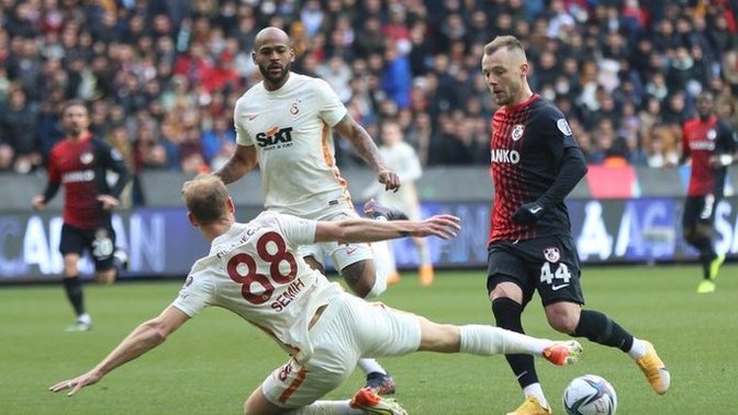 Gaziantep FK 3 - 1 Galatasaray: Sarı-kırmızılıların deplasman kabusu sürüyor! Maçı nasıl buldunuz?