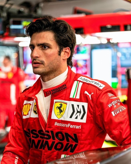 Sizce formula1 Baheyndeki yarışı kim hak etti?