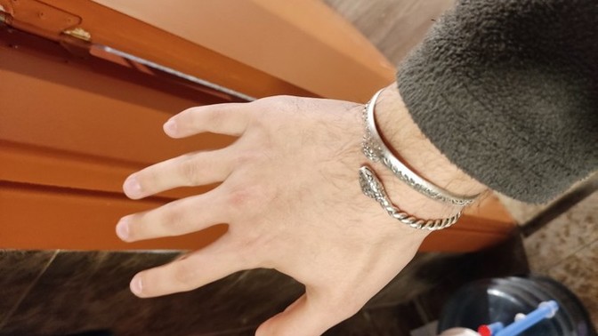 Bu tarz bileklikler nasıl duruyor sizce?