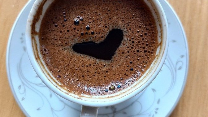 Aşktan yana yüzün güldü mü?