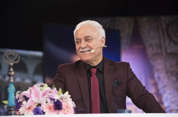 Nihat Hatipoğlu KSye gelse Razaman ile alakalı neler sormak isterdin?