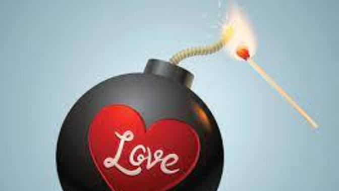 Aşk bombardımanı diğer bir değişle Love Bombing nedir?