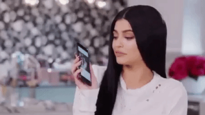 Akılsız telefon kullanır mısın, yoksa "Hayır, ben akıllı telefonumdan vazgeçmem!" mi diyorsun?