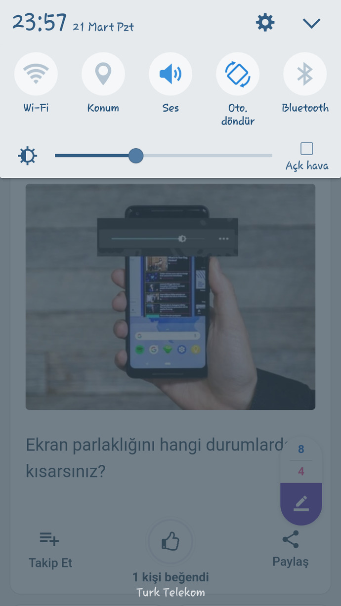 Telefonunuz daha hızlı şarj olsun diye ya da  şarjı daha yavaş gitsin diye ekran parlaklığını kısar mısınız?