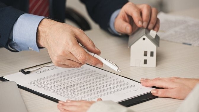 Ev sahibim ecrimisil olarak 3500 TL istiyor, kiracı olarak bu parayı ödemek benim yükümlülüğüm mü?