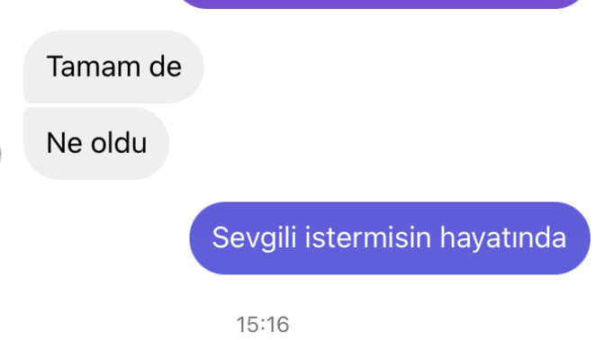 Arkadaş sizce bu koz sevgili istiyor mu?
