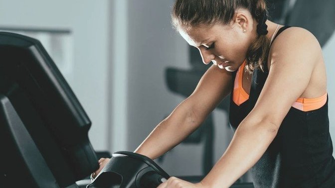 Spor yaptıktan sonra kaslarımız ağrırsa, işe yaradığını mı gösterir?
