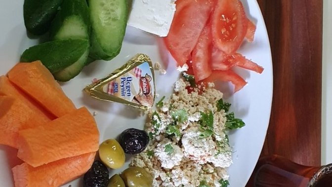 Yurt kahvaltım nasıl sizcee? Üniversite yurdu?