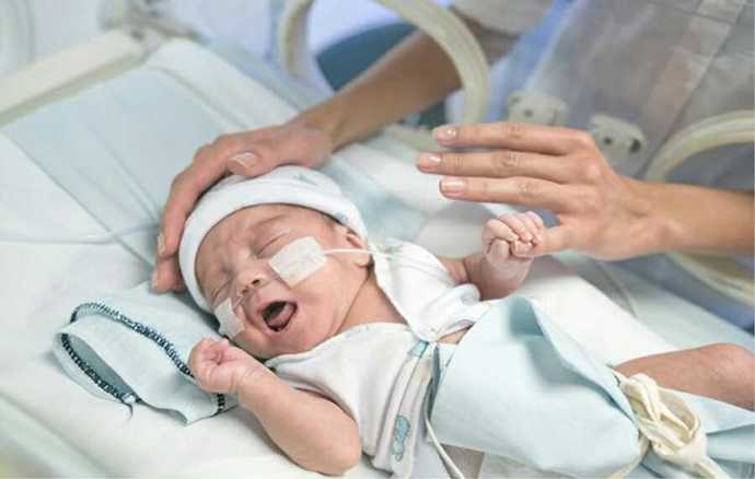Bebeğiniz dünyaya prematüre olarak gelse ne hissedersiniz?