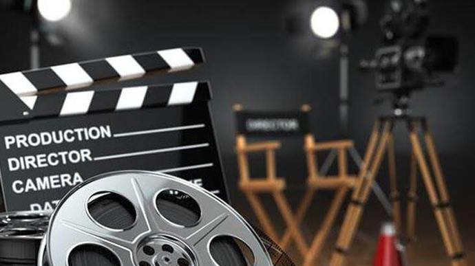 Çok merak edip hâlâ izlemediğiniz bir film var mı?
