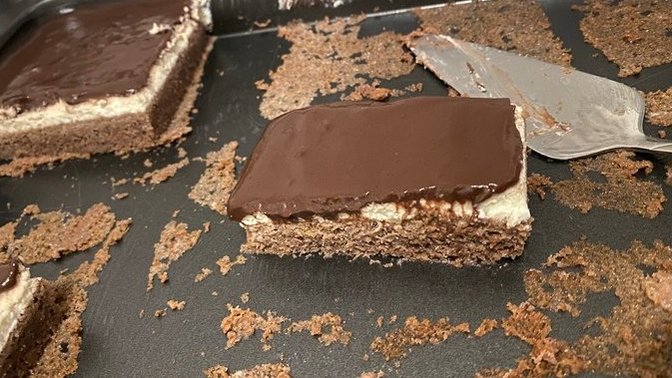 Evde yaptığınız pasta/tatlılarda, şekeri tarifteki gibi mi koyarsınız, biraz azaltır mısınız?