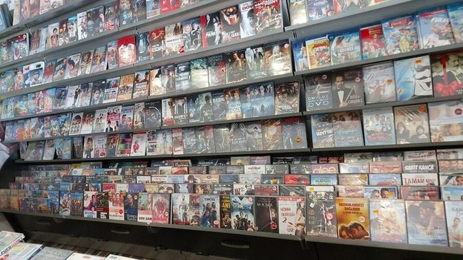 Yeni bir oyun yüklemek için yeterli alanın olmasa, hangi oyunu feda edersin?
