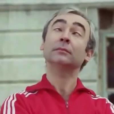 Bu bildiğin hababam sınıfı Badi Ekrem🤷🤣