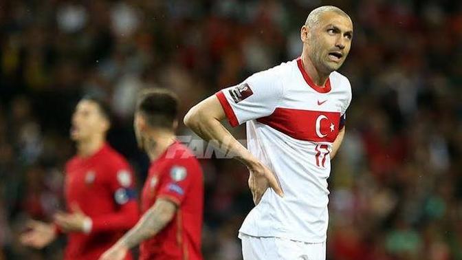 Burak Yılmaz, Milli Takımı bıraktığını açıkladı! Bu kararını doğru buluyor musunuz?